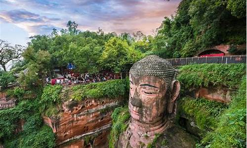 峨眉山和乐山大佛哪个值得去玩吗_峨眉山和